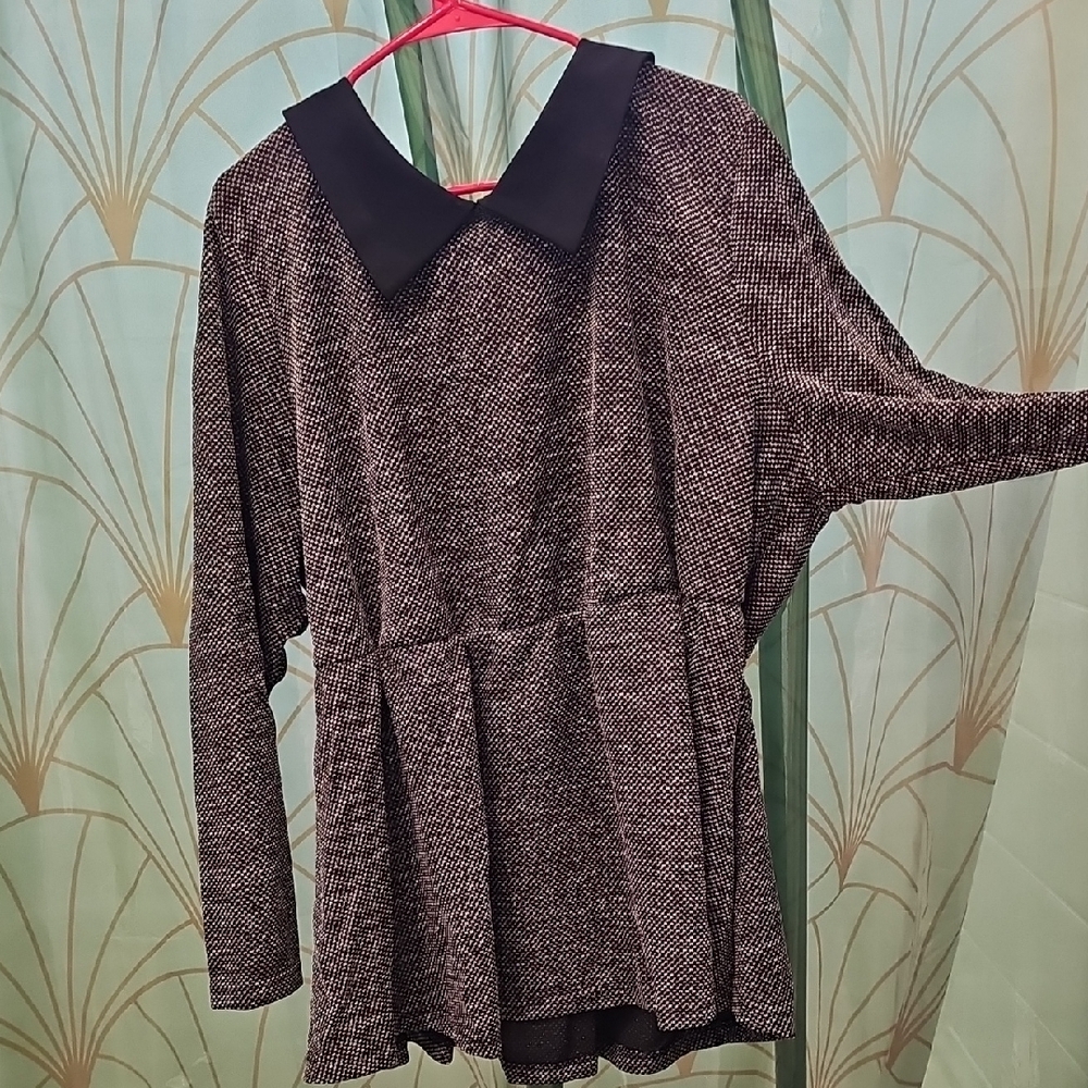 BloomChic Elegant Black Garment